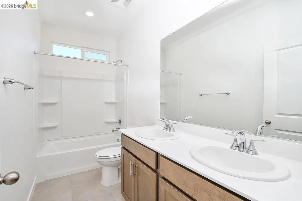 516 Spruce Way Oakley, CA 94561