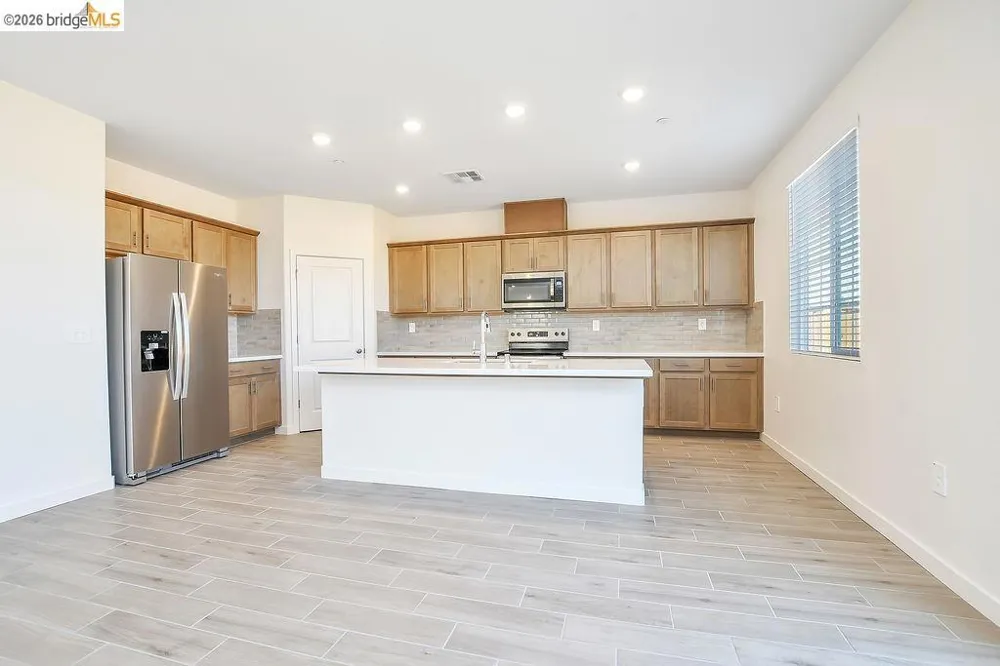 516 Spruce Way Oakley, CA 94561