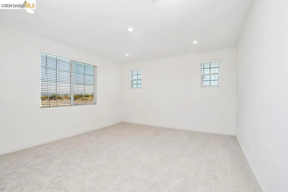 516 Spruce Way Oakley, CA 94561