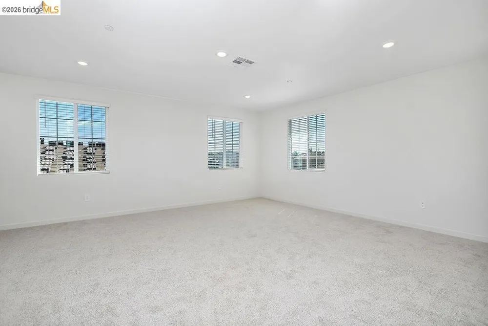 516 Spruce Way Oakley, CA 94561