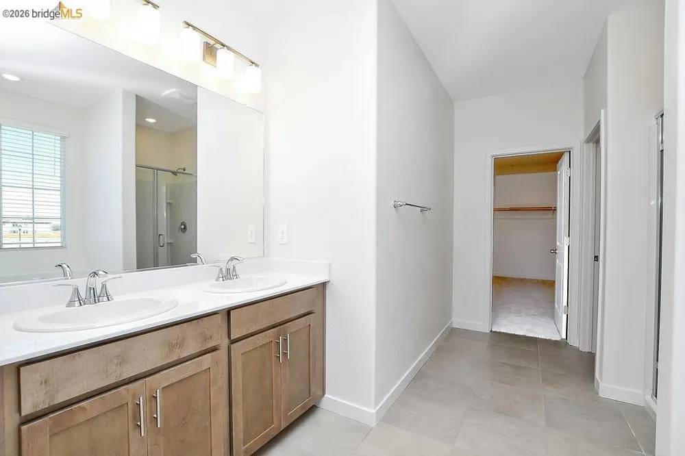 516 Spruce Way Oakley, CA 94561