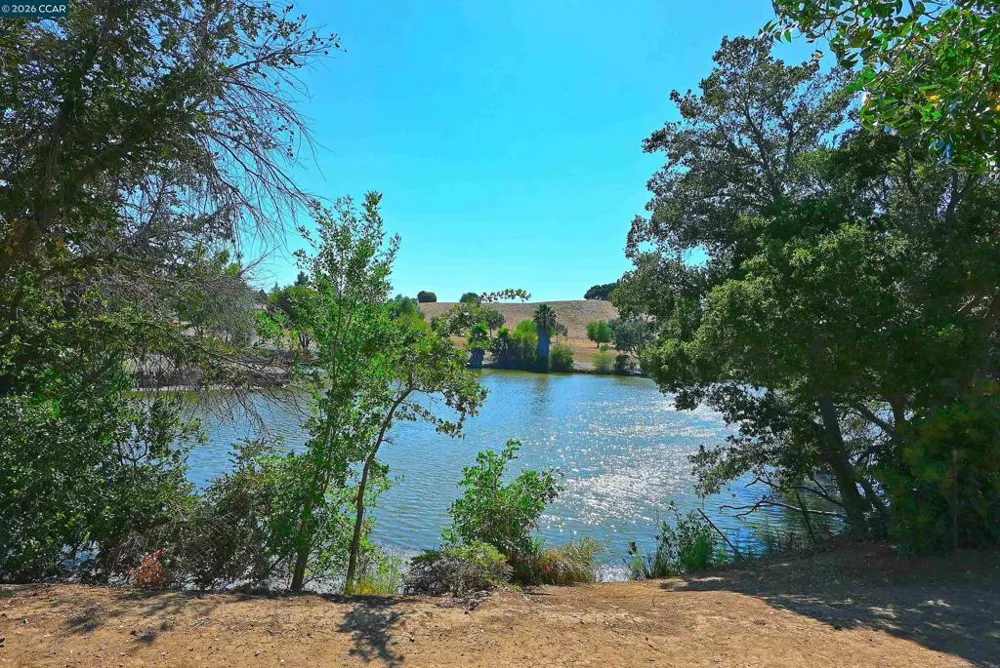 4836 Boxer Blvd Concord, CA 94521