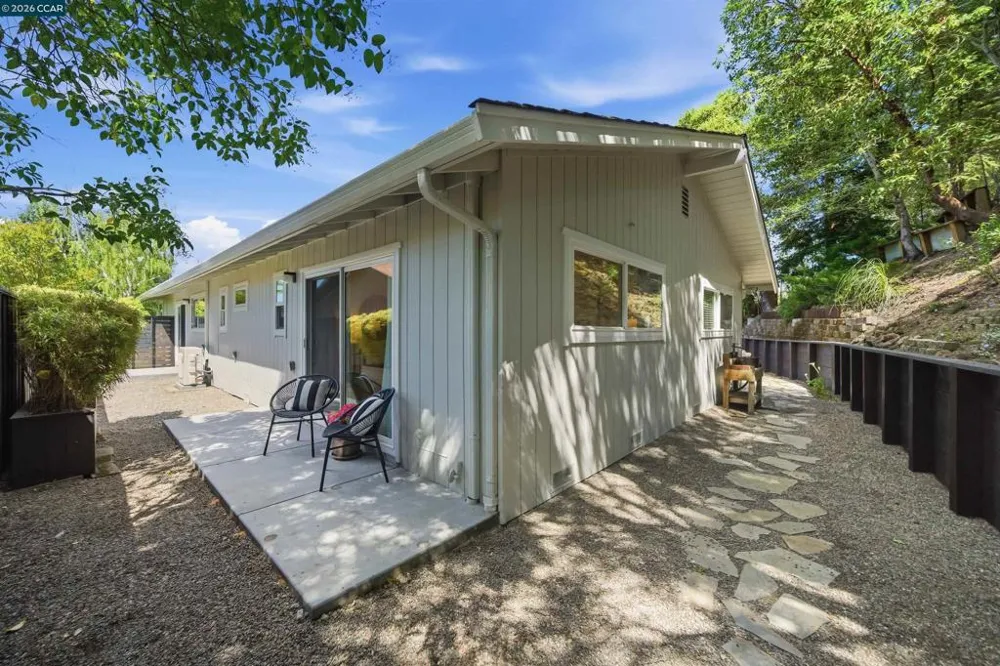 157 Shuey Dr Moraga, CA 94556