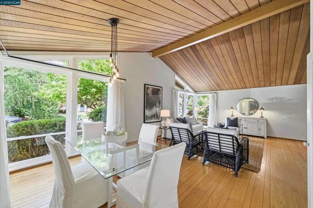 157 Shuey Dr Moraga, CA 94556
