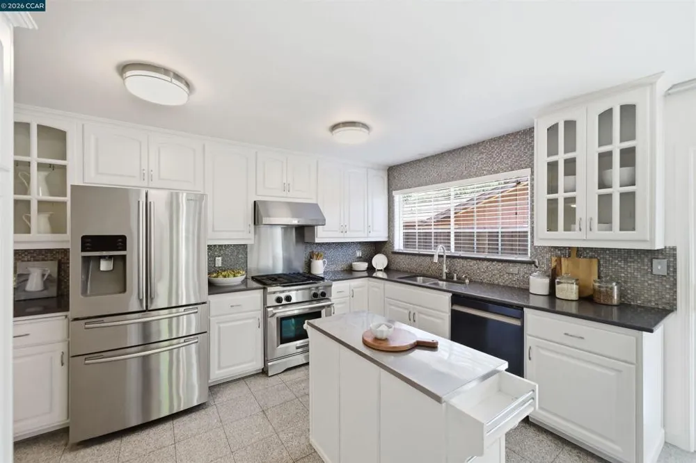157 Shuey Dr Moraga, CA 94556