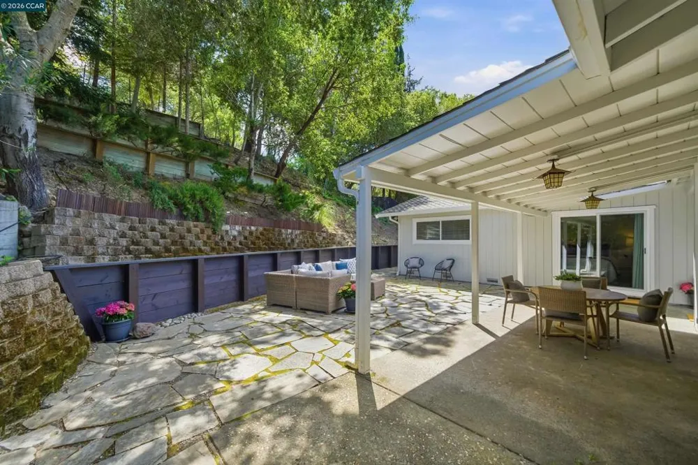 157 Shuey Dr Moraga, CA 94556