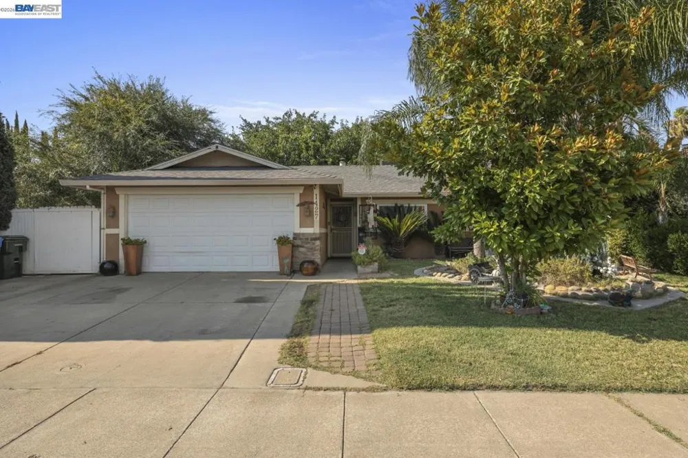 1427 Snyder St Manteca, CA 95336