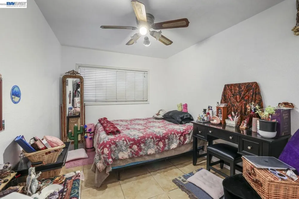 1427 Snyder St Manteca, CA 95336