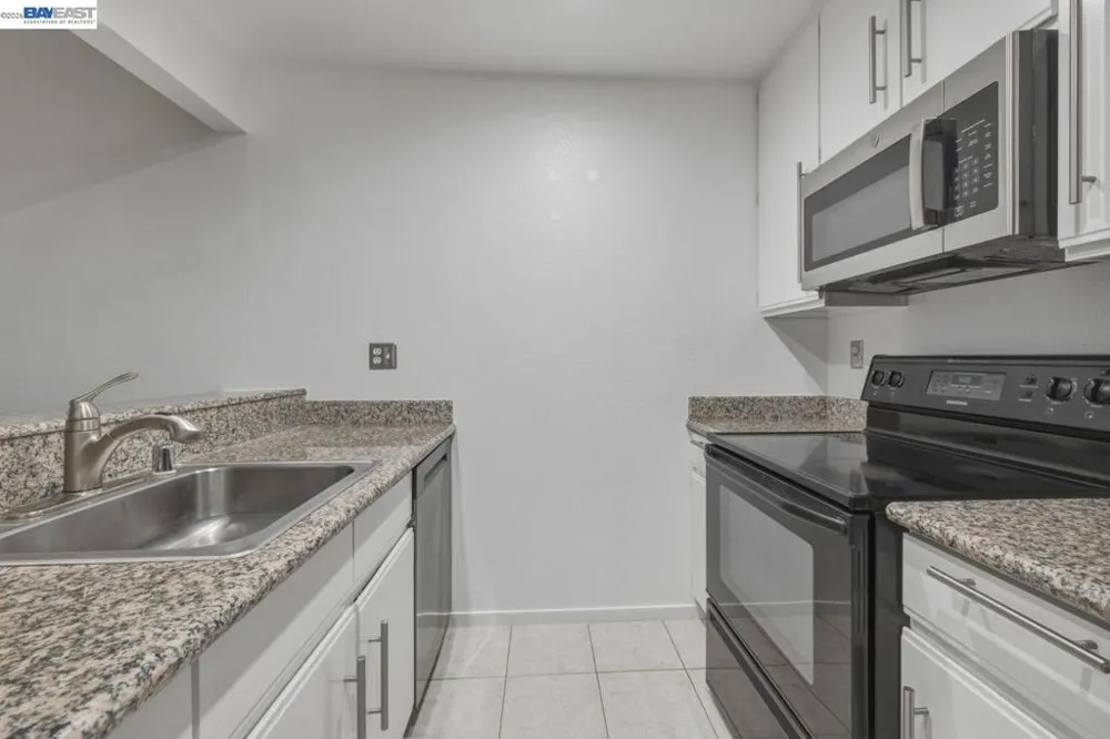1511 Four Oaks Cir San Jose, CA 95131