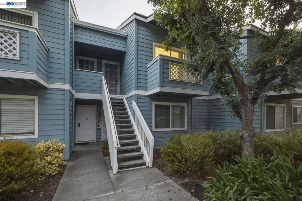 1511 Four Oaks Cir San Jose, CA 95131