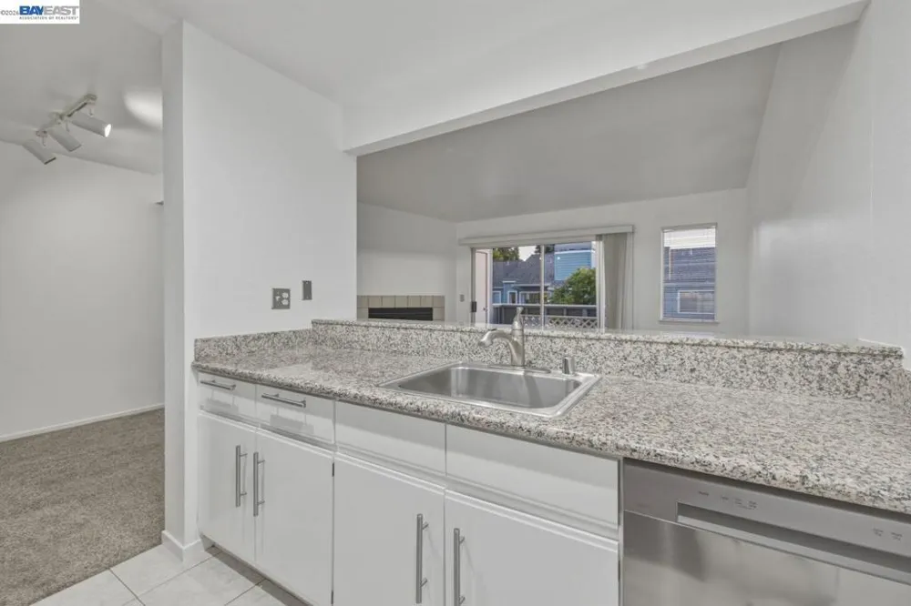 1511 Four Oaks Cir San Jose, CA 95131
