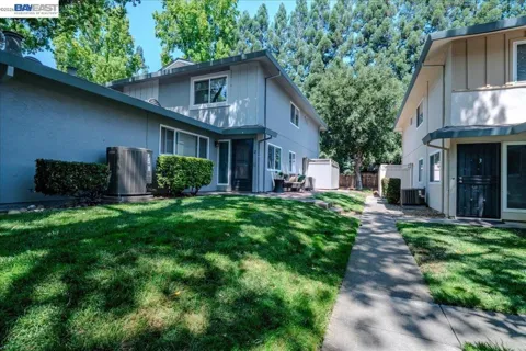 8172 Arroyo Dr #3