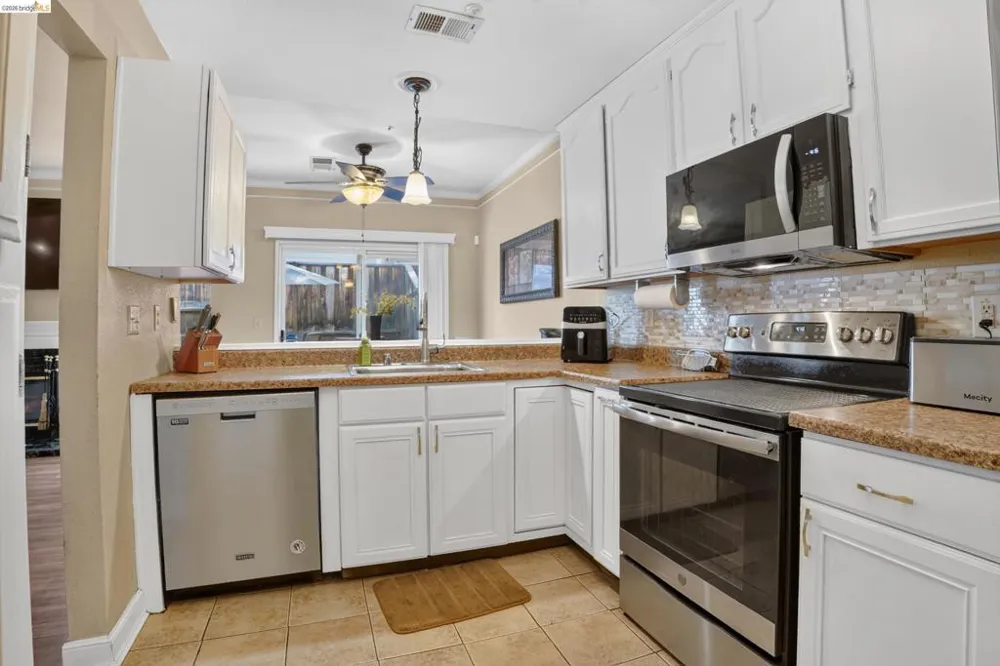113 Harris Cir Bay Point, CA 94565