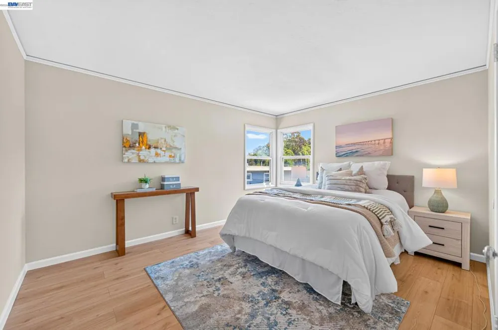 8382 Golf Links Rd Oakland, CA 94605