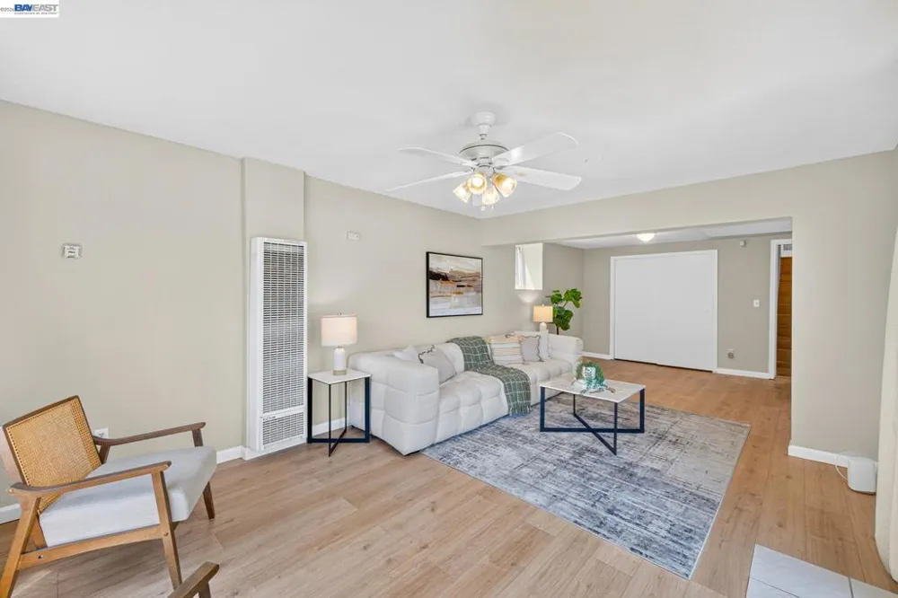 8382 Golf Links Rd Oakland, CA 94605