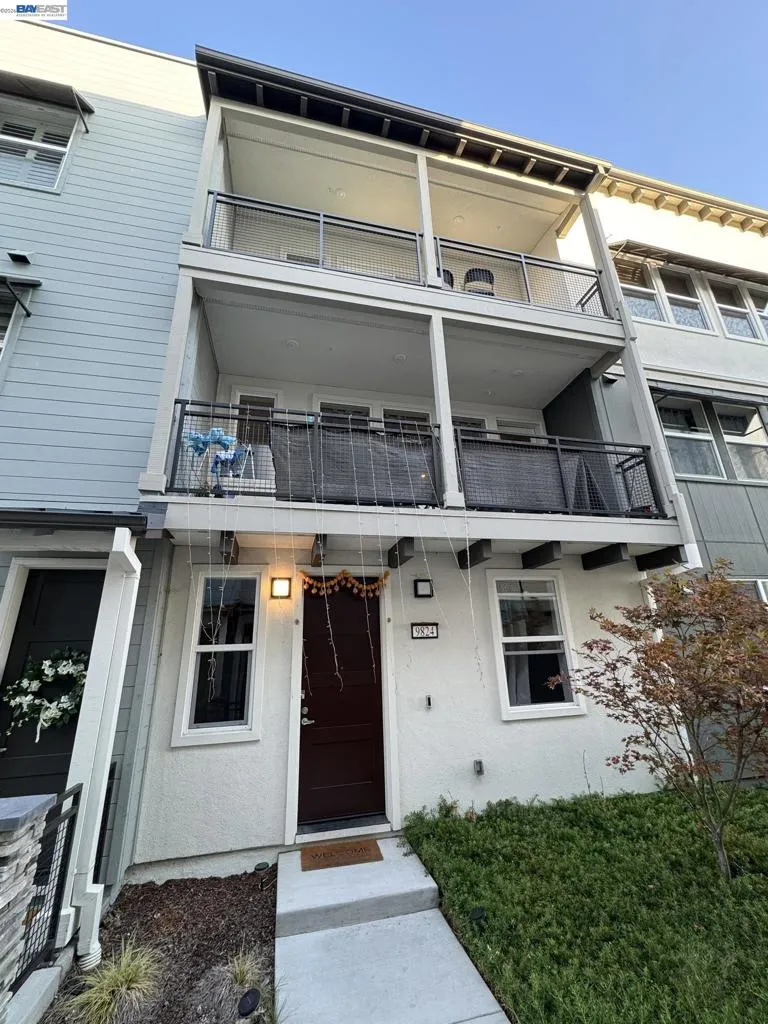 9824 Seawind Way Newark, CA 94560