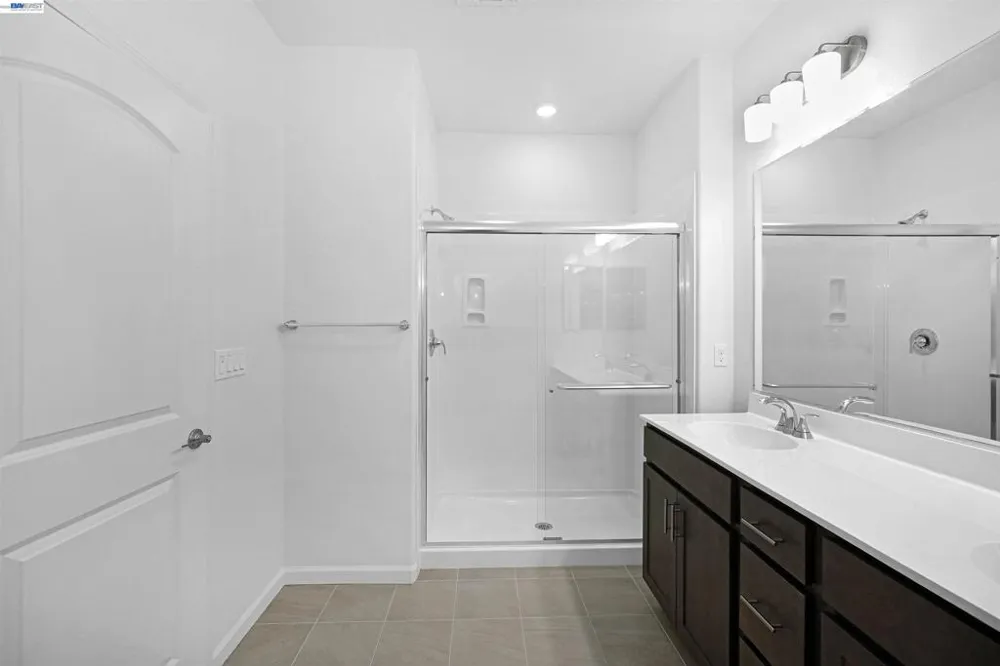 3818 Norbridge Ave Castro Valley, CA 94546