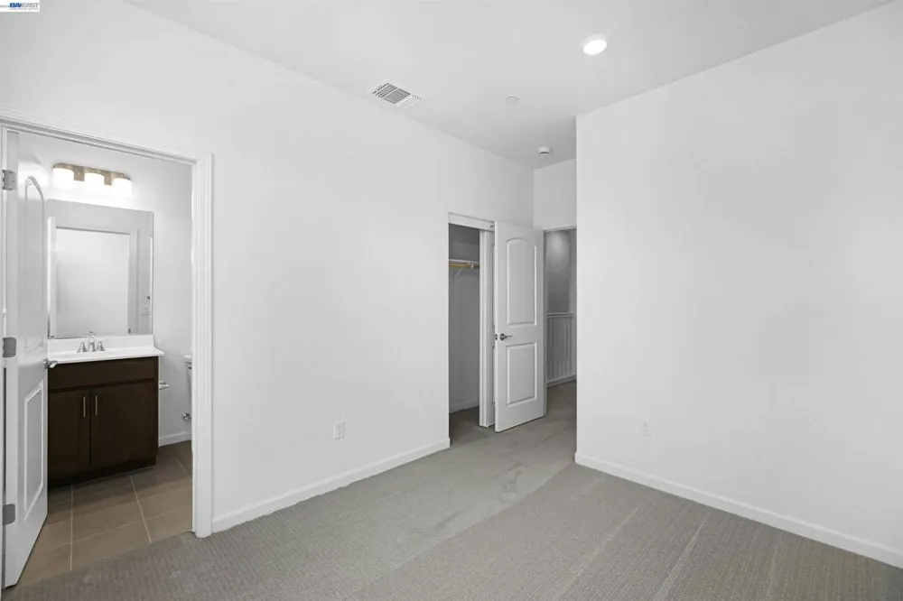 3818 Norbridge Ave Castro Valley, CA 94546