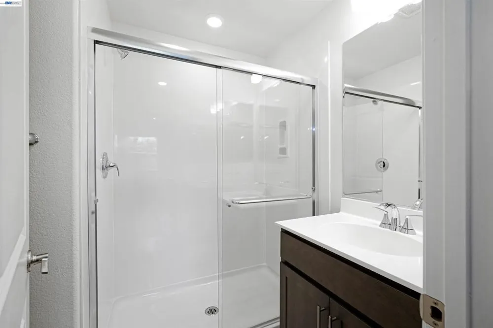3818 Norbridge Ave Castro Valley, CA 94546