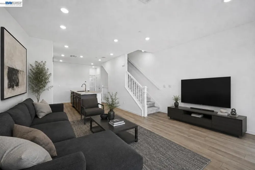 3818 Norbridge Ave Castro Valley, CA 94546