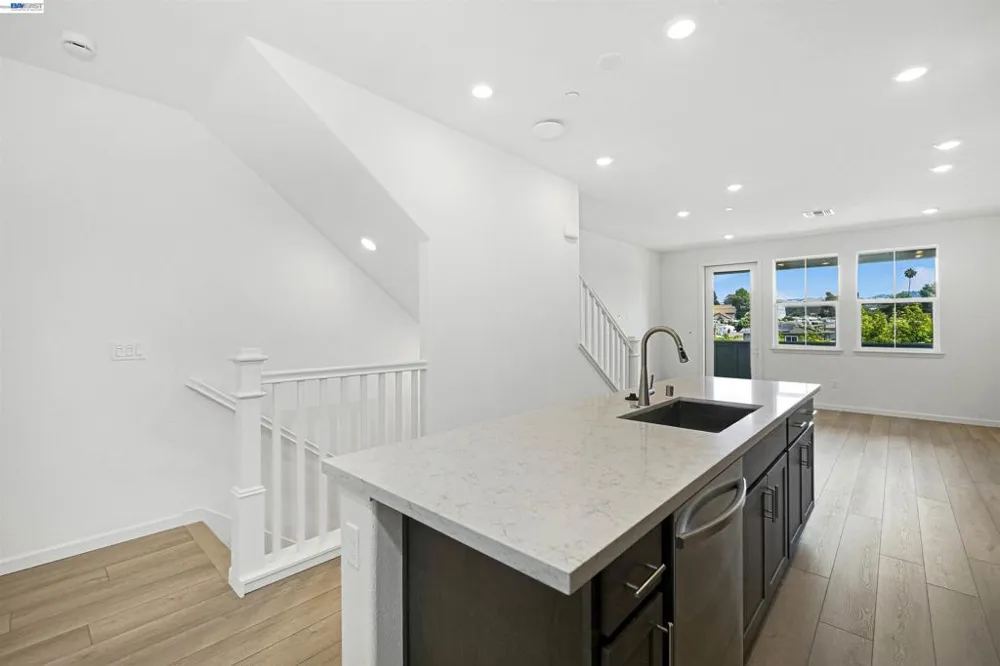 3818 Norbridge Ave Castro Valley, CA 94546