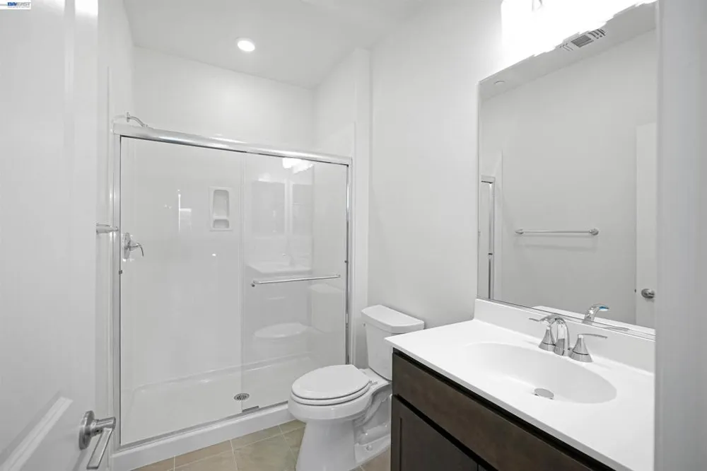3818 Norbridge Ave Castro Valley, CA 94546