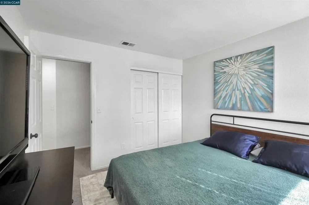 418 Dohrmann Ln Pinole, CA 94564