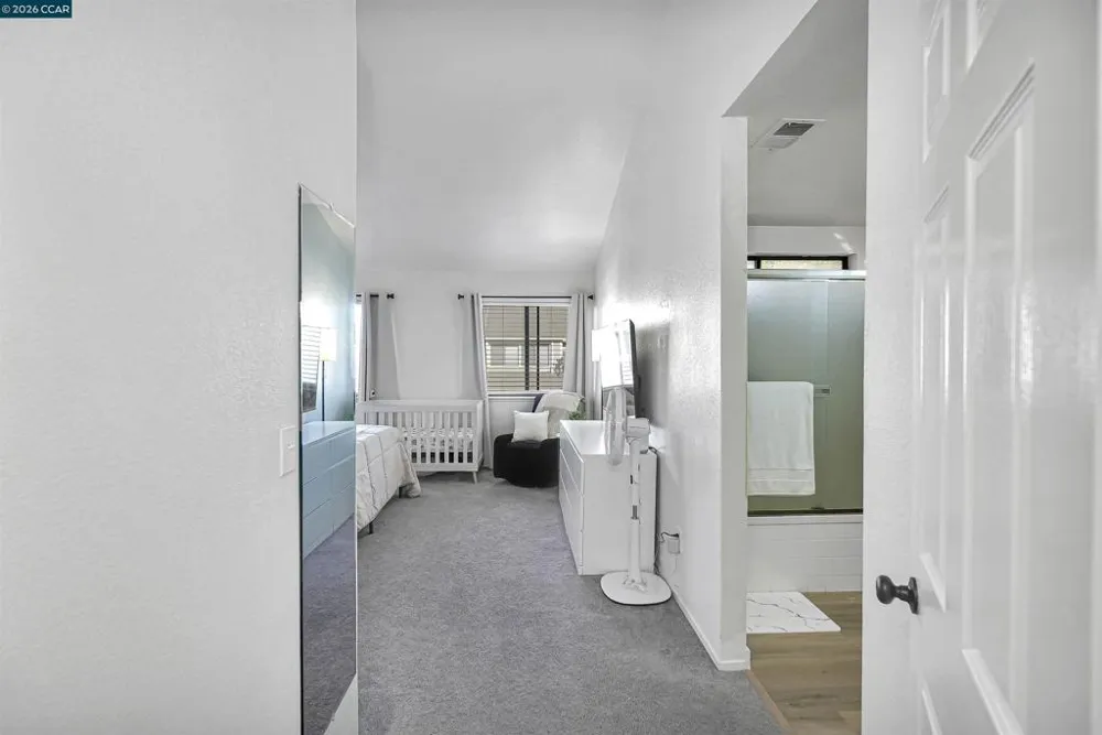 418 Dohrmann Ln Pinole, CA 94564