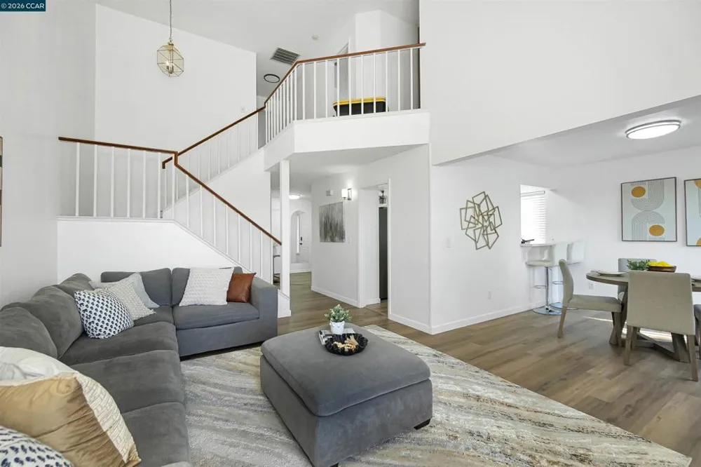 418 Dohrmann Ln Pinole, CA 94564