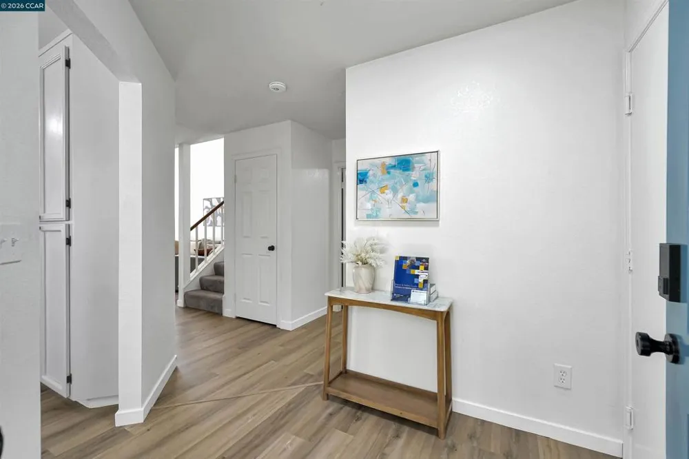 418 Dohrmann Ln Pinole, CA 94564