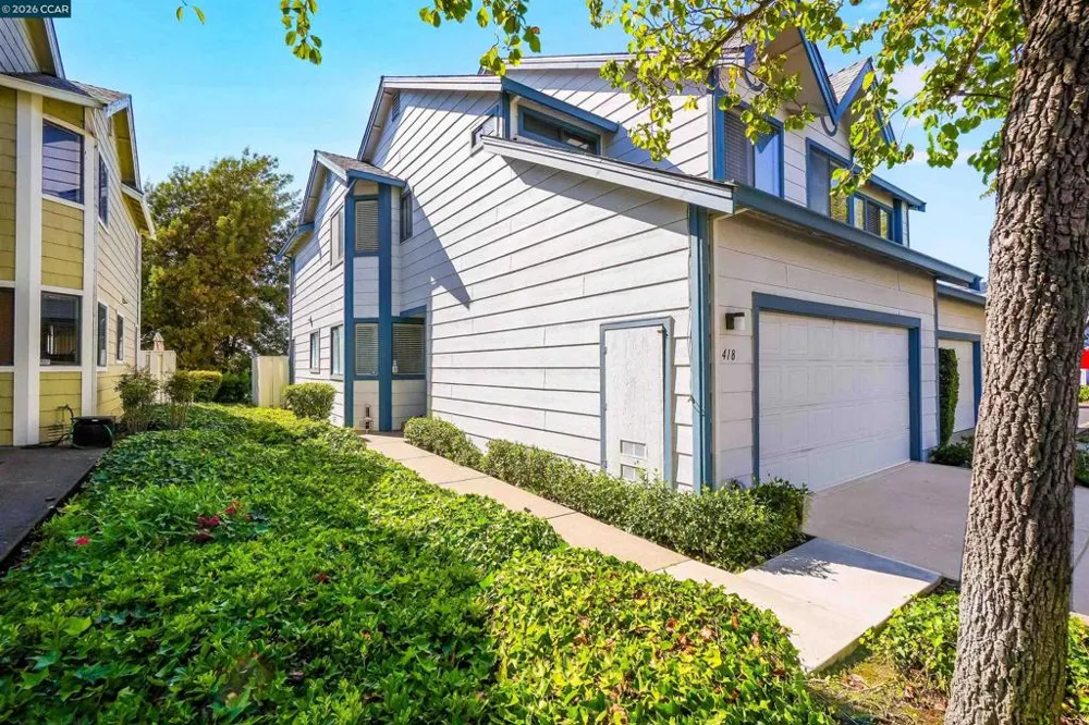 418 Dohrmann Ln Pinole, CA 94564