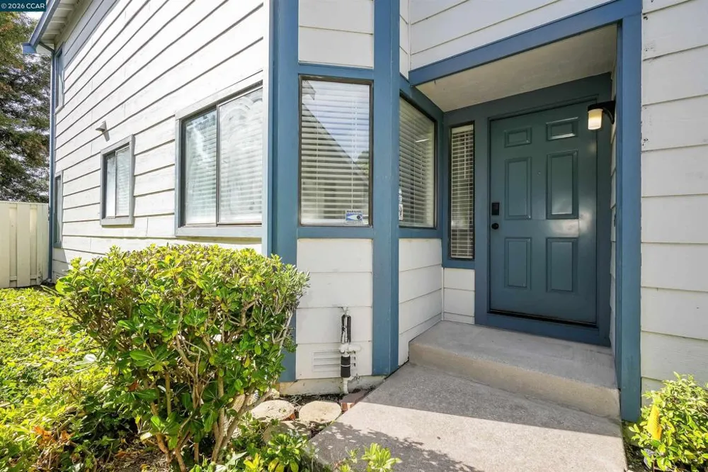 418 Dohrmann Ln Pinole, CA 94564