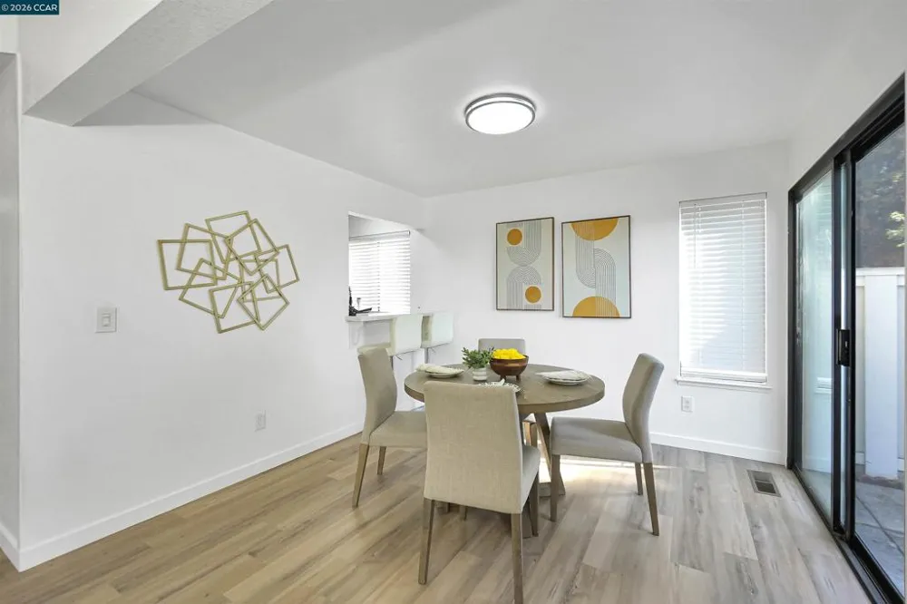 418 Dohrmann Ln Pinole, CA 94564