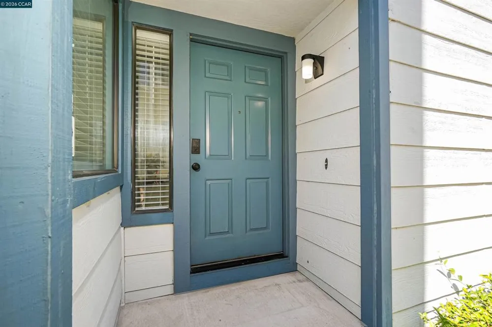 418 Dohrmann Ln Pinole, CA 94564
