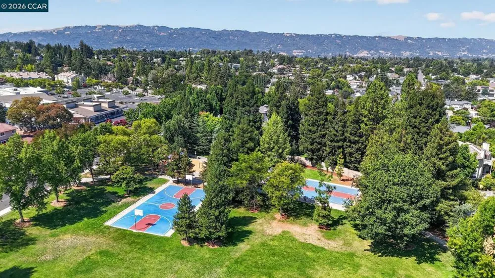 3458 Smoketree Commons Dr Pleasanton, CA 94566