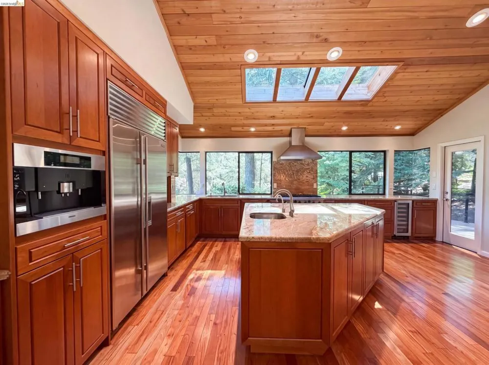 815 Wild Oak Dr Santa Rosa, CA 95409