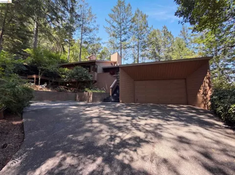 815 Wild Oak Dr