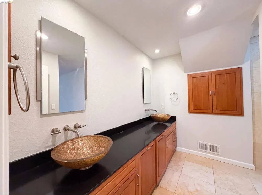 815 Wild Oak Dr Santa Rosa, CA 95409