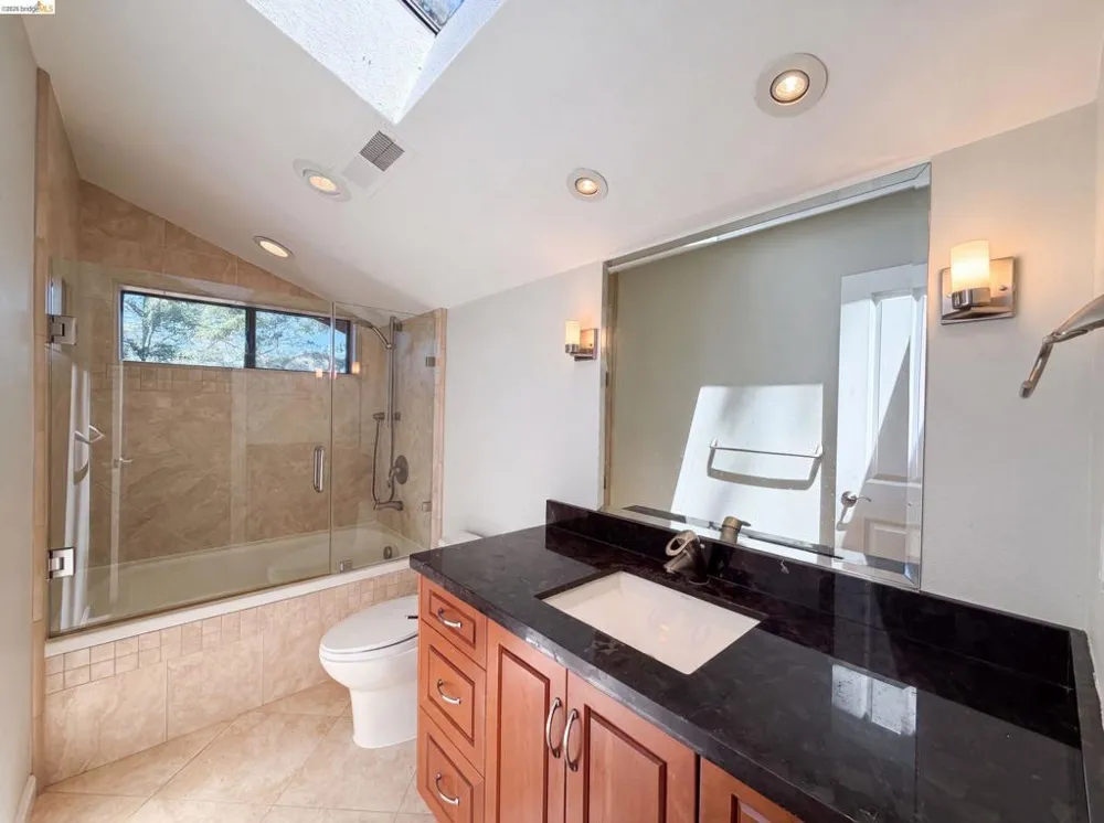 815 Wild Oak Dr Santa Rosa, CA 95409