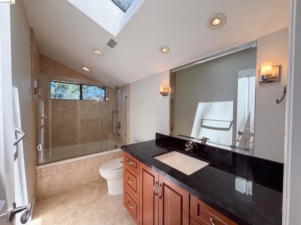 815 Wild Oak Dr Santa Rosa, CA 95409