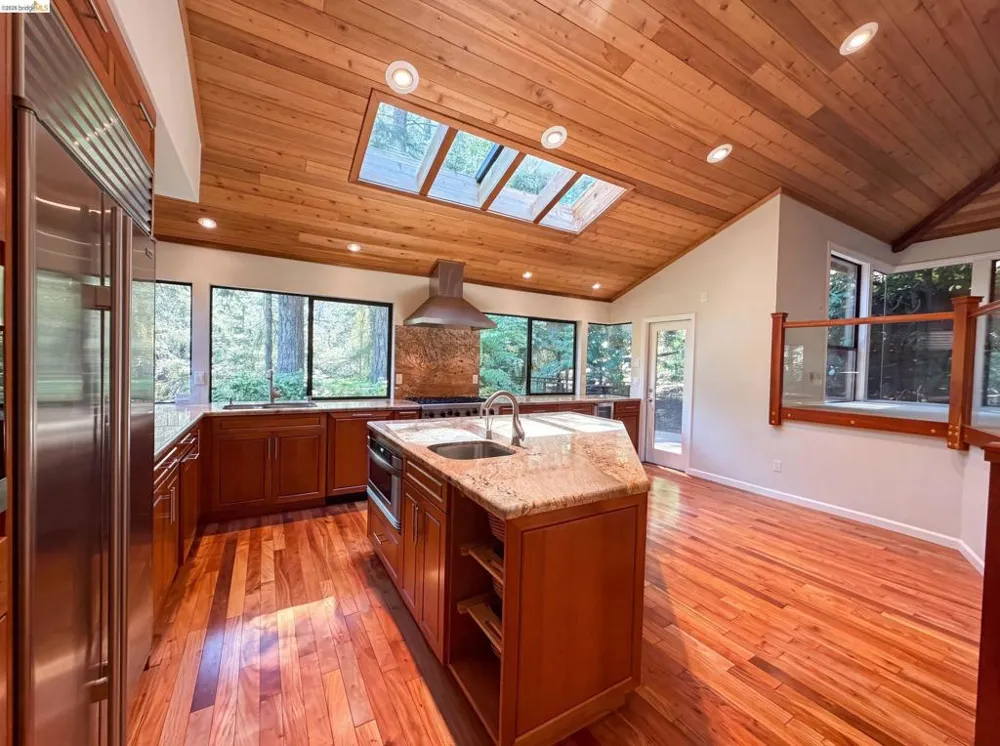 815 Wild Oak Dr Santa Rosa, CA 95409