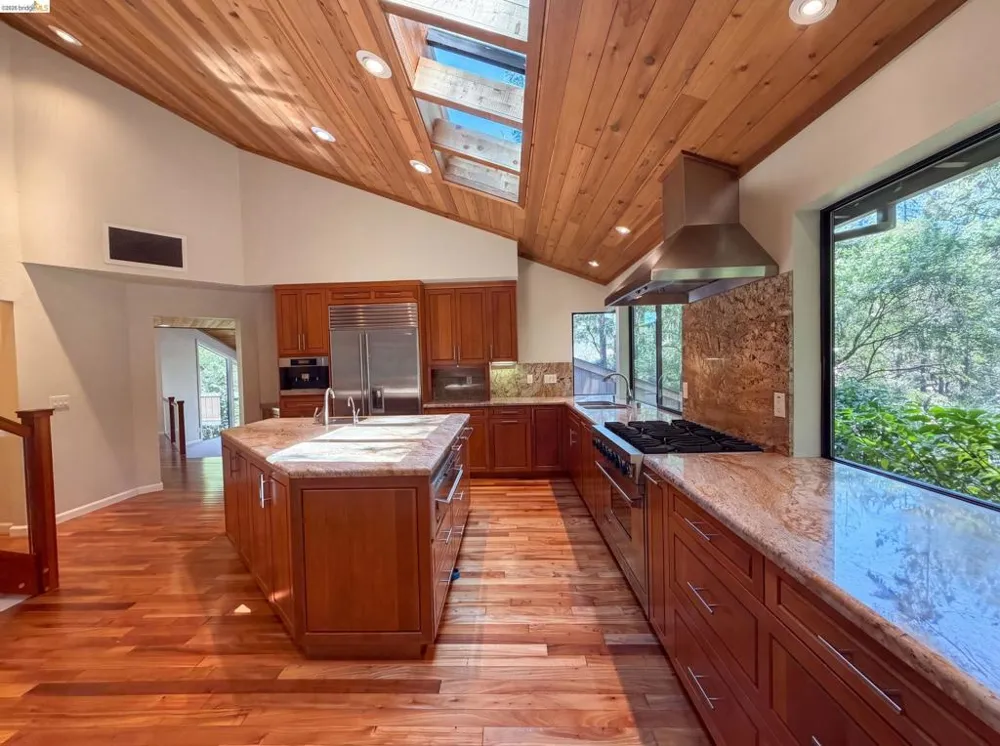 815 Wild Oak Dr Santa Rosa, CA 95409