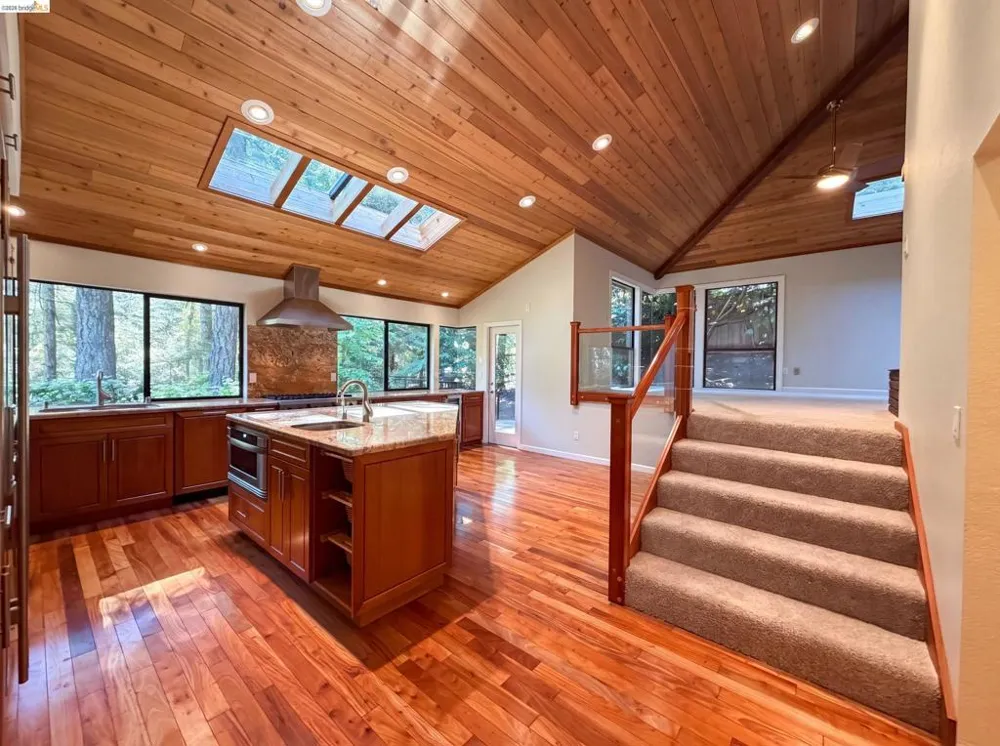 815 Wild Oak Dr Santa Rosa, CA 95409