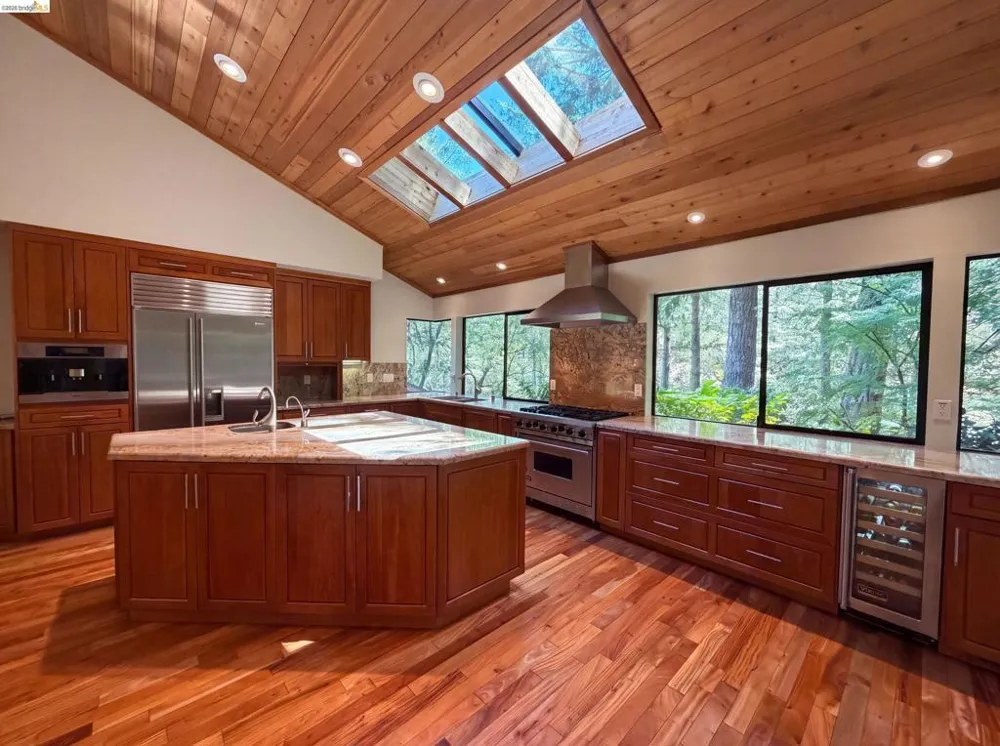815 Wild Oak Dr Santa Rosa, CA 95409