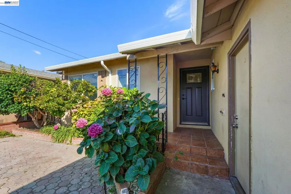 5984 Fair Ave Newark, CA 94560
