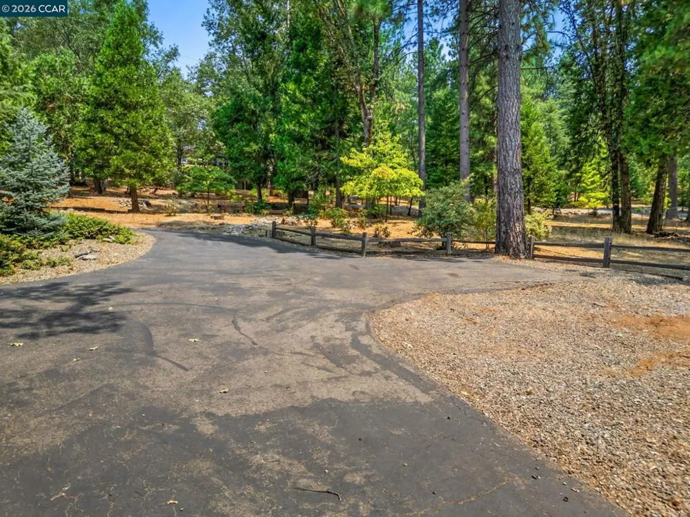 4710 Colorado Ct Camino, CA 95709