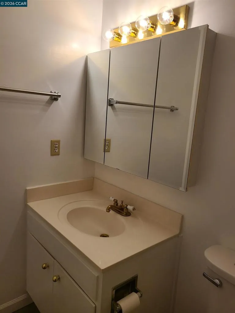 1224 Skycrest Dr #3 Walnut Creek, CA 94595
