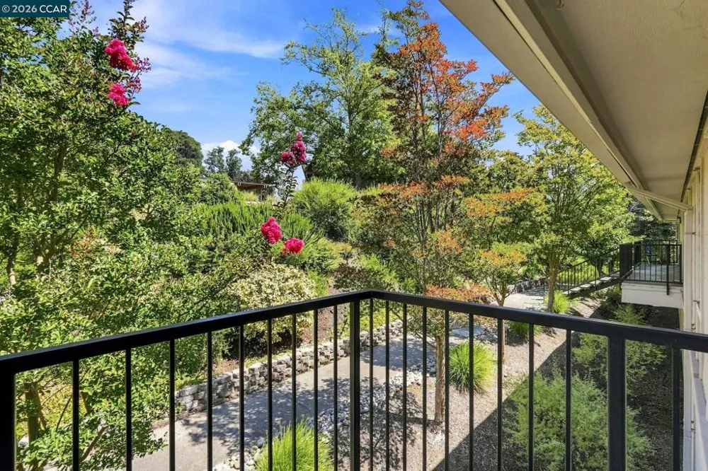 1224 Skycrest Dr #3 Walnut Creek, CA 94595