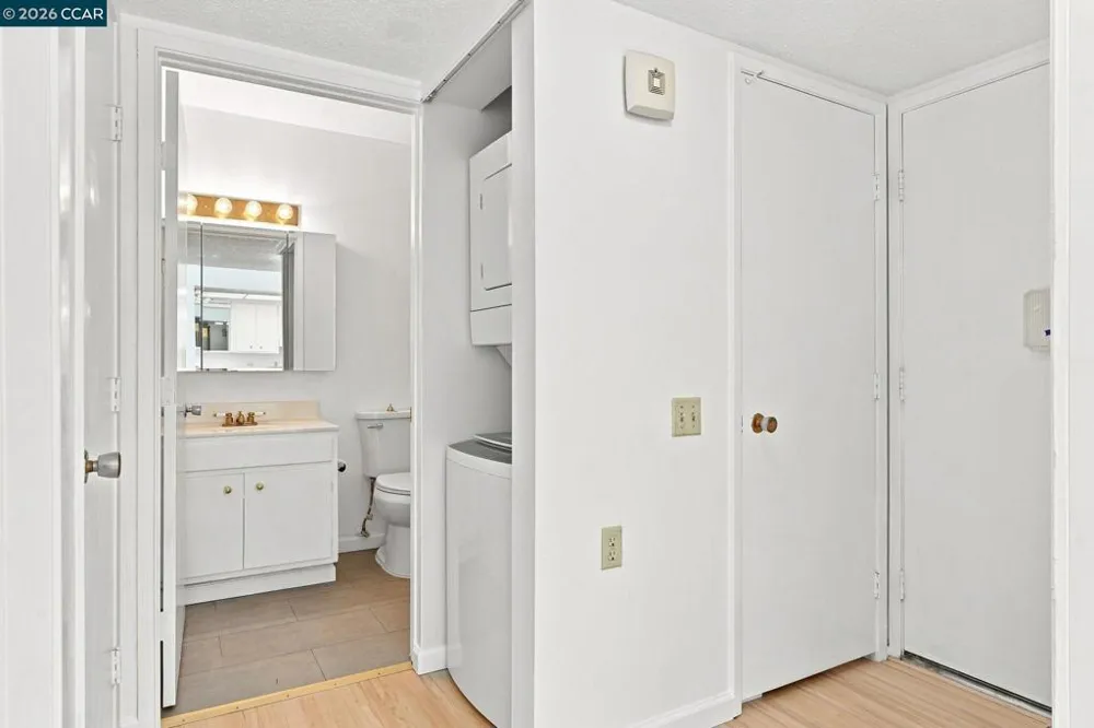 1224 Skycrest Dr #3 Walnut Creek, CA 94595