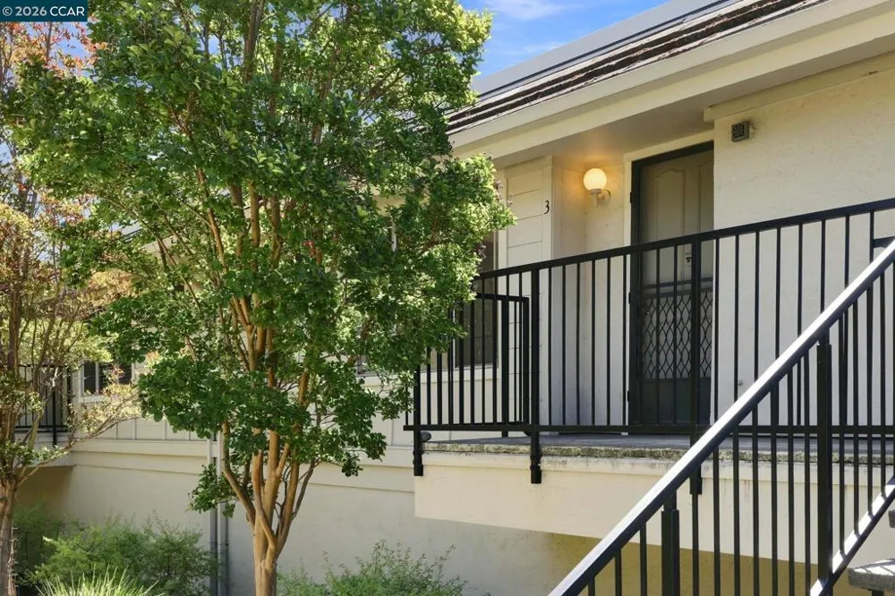 1224 Skycrest Dr #3 Walnut Creek, CA 94595